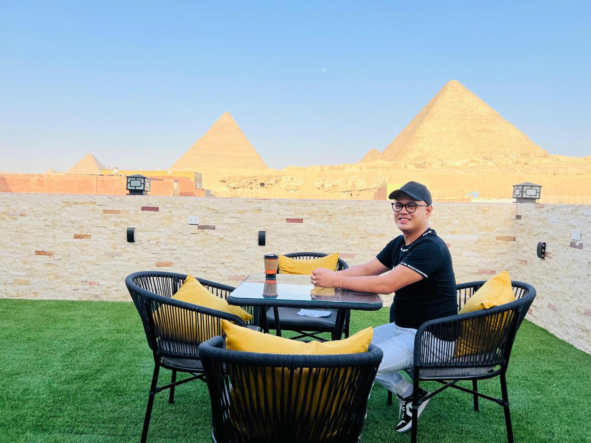 New Scarab Pyramids View Hotel Kafret el-Gabal Kültér fotó
