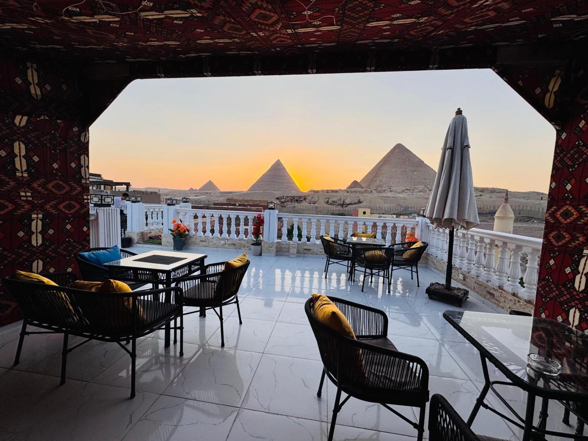 New Scarab Pyramids View Hotel Kafret el-Gabal Kültér fotó