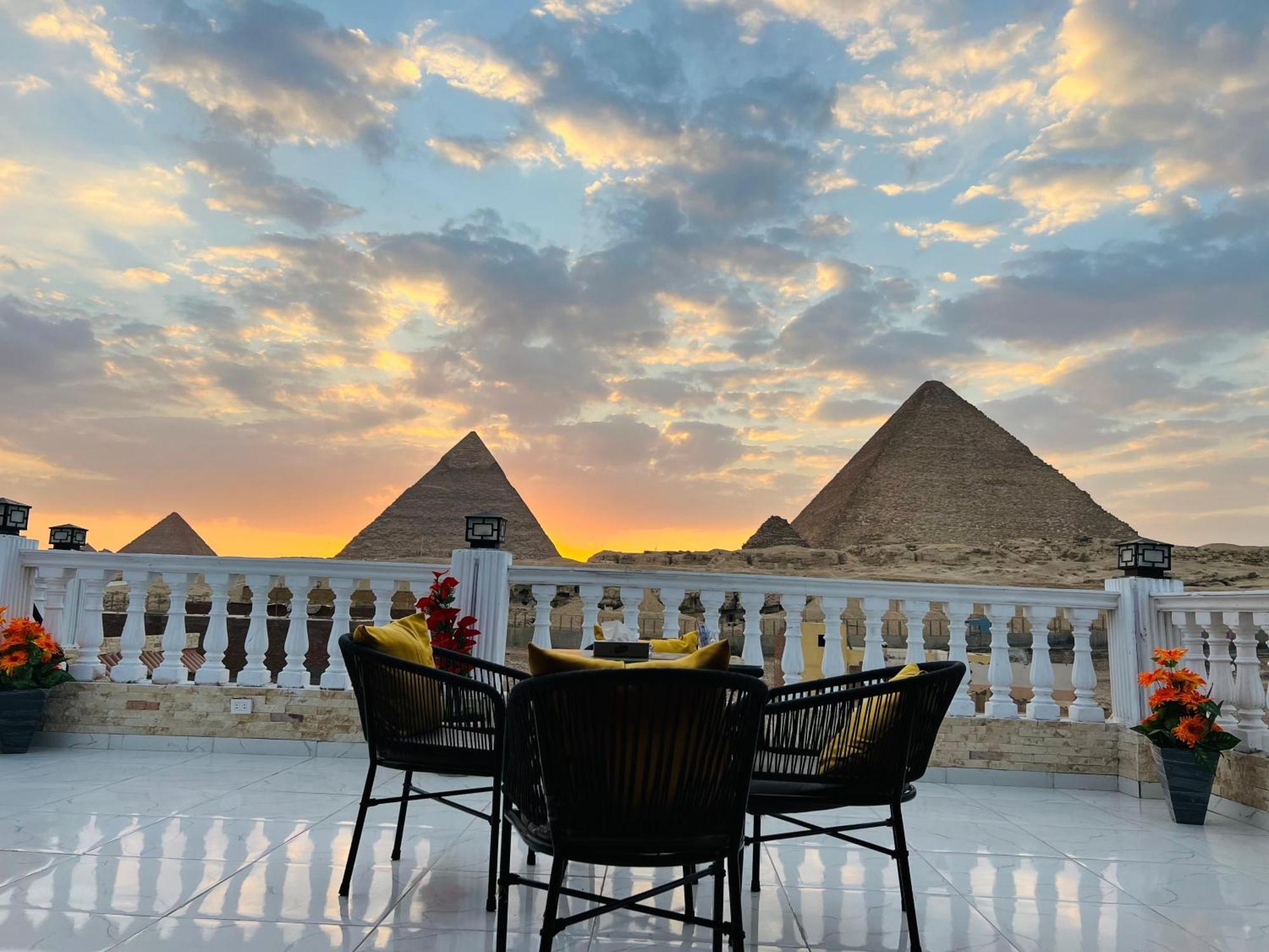New Scarab Pyramids View Hotel Kafret el-Gabal Kültér fotó